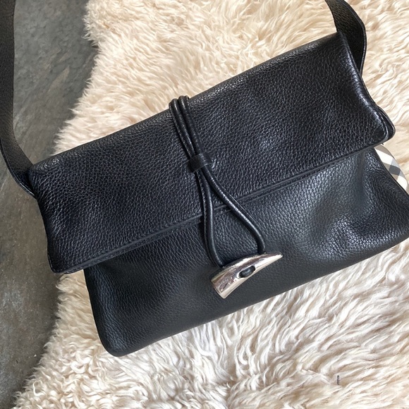 Black Burberry shoulder bag - Picture 1 of 5